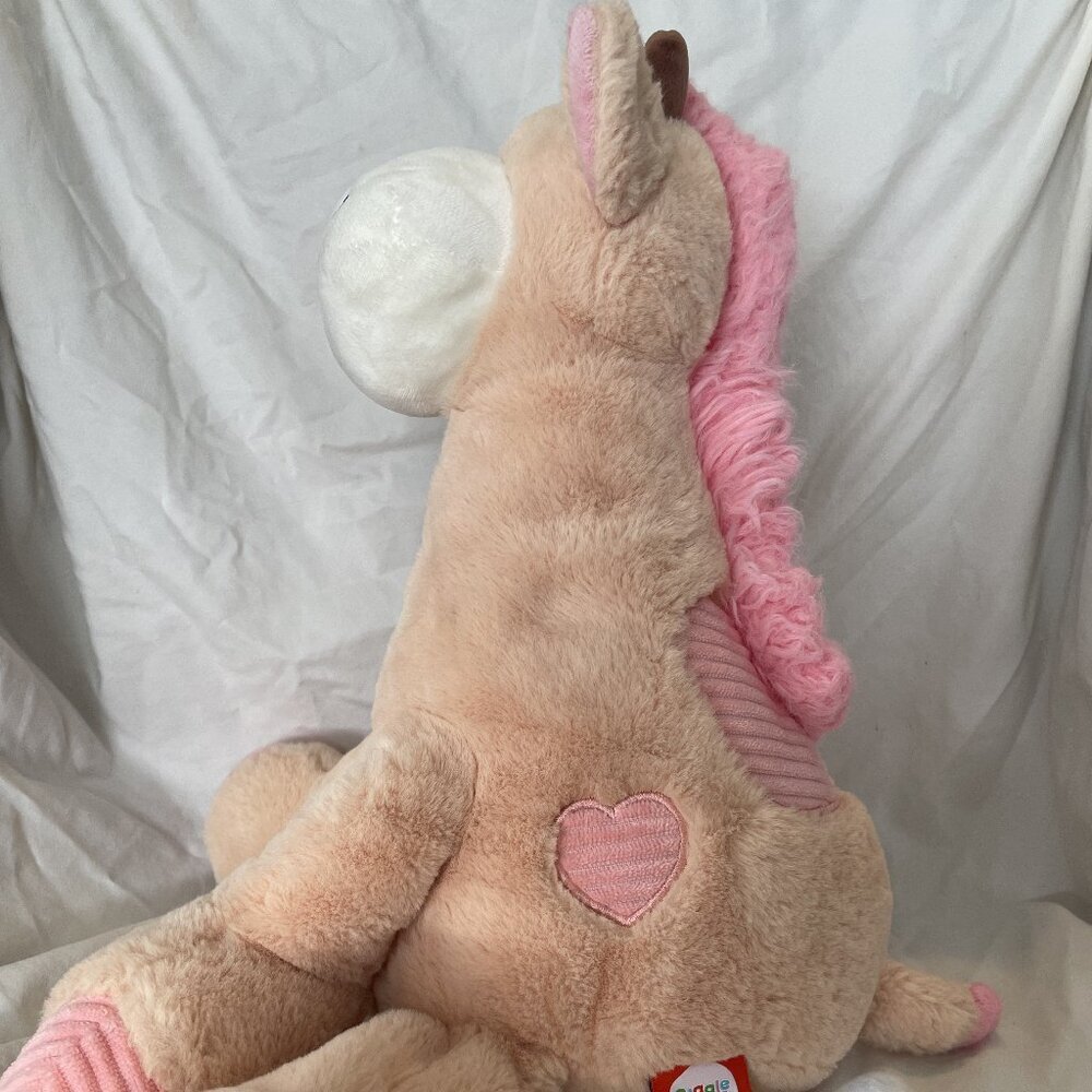 Gigglescape Giraffe Plush – Target (07/2023) – Excellent Condition - Picture 6 of 8